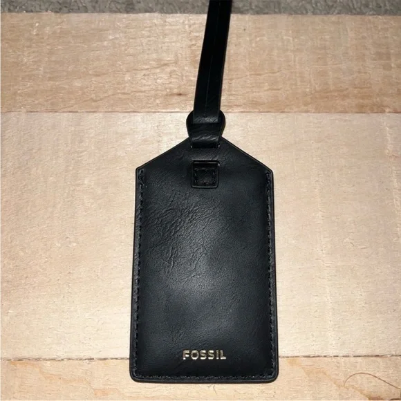 ⭐️SALE⭐️ Fossil Wallet & Luggage Tag Set - Picture 5 of 7